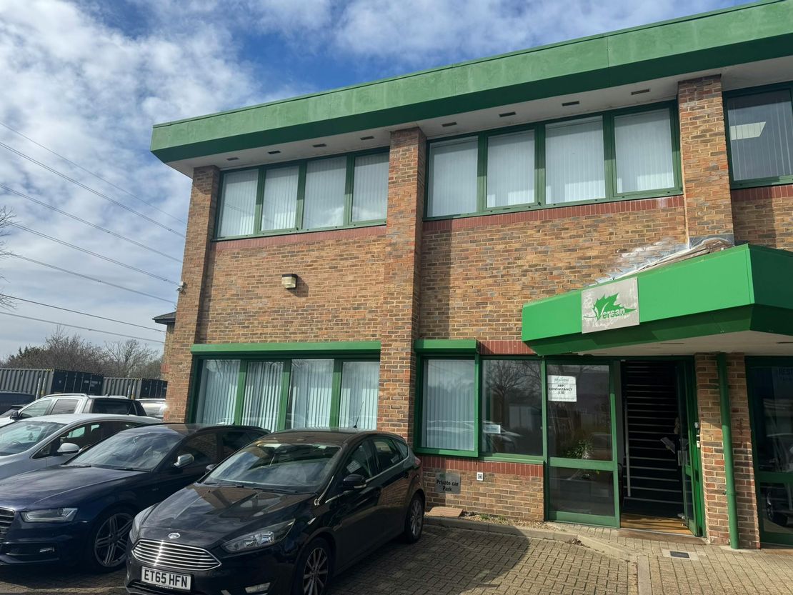 First Floor, Unit 6, The Forum, Chertsey, KT16 9JX