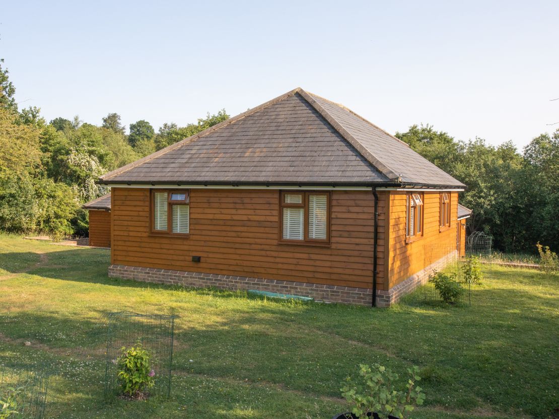 Strawberry Field Fishery, Hawkenbury Road, Tunbridge Wells, Kent, TN3 9AD
