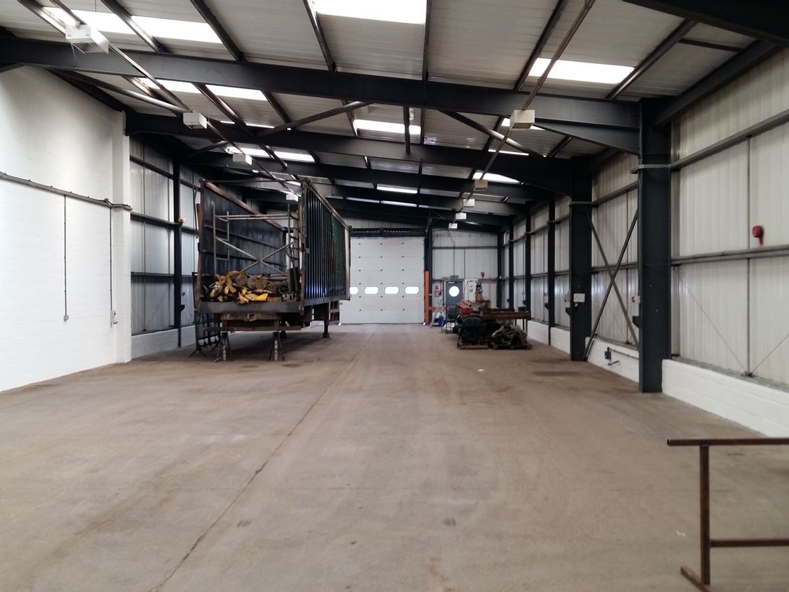 Unit B, Yokesford Hill Estate, Yokesford Hill, Belbins, Romsey, Hampshire, SO51 0PF