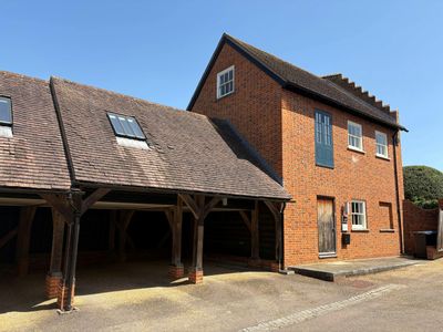 Property Image for 4 Carters Row, Hatfield Park, Hatfield, AL9 5NB