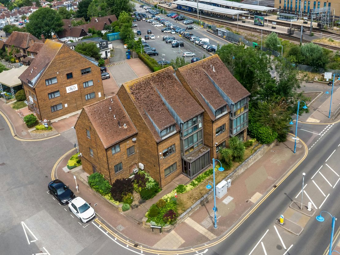 Katherine House, 9-11 Wyllyotts Place, Potters Bar, EN6 2JD