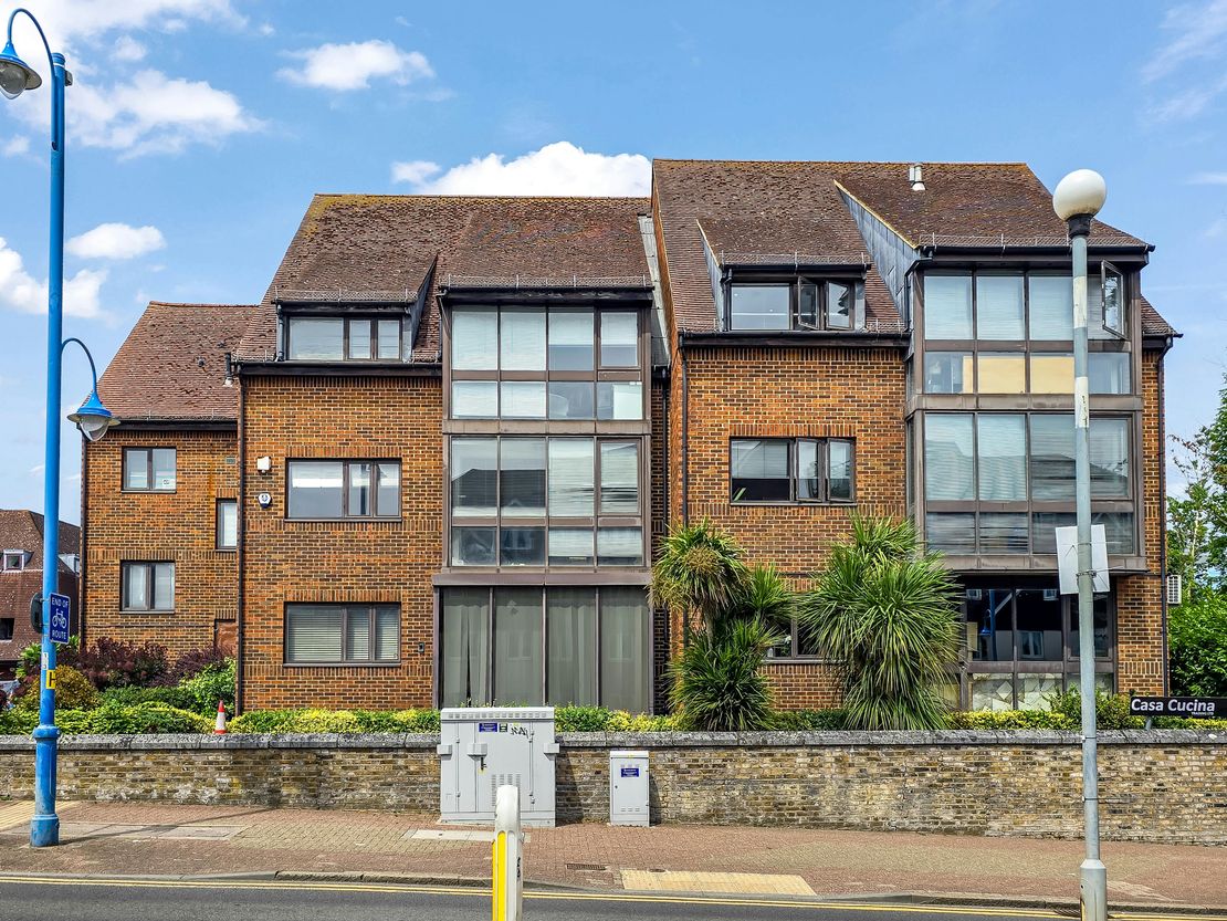 Katherine House, 9-11 Wyllyotts Place, Potters Bar, EN6 2JD