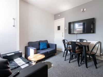 Property Image for 28 Marlborough Street, Dunkirk, Nottingham, Nottinghamshire, NG7 2LE