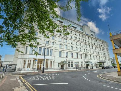 Property Image for 46146, Church Road, The Palace, SS1 2AJ