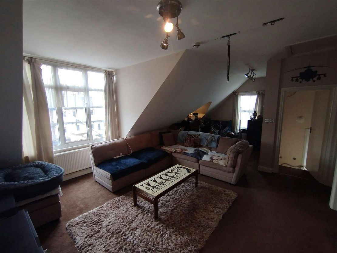 4, Grosvenor Road, Westcliff-on-Sea, SS0 8EN