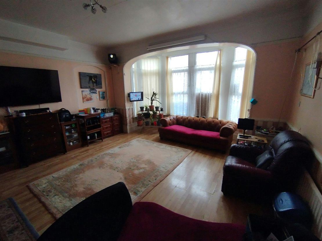 4, Grosvenor Road, Westcliff-on-Sea, SS0 8EN