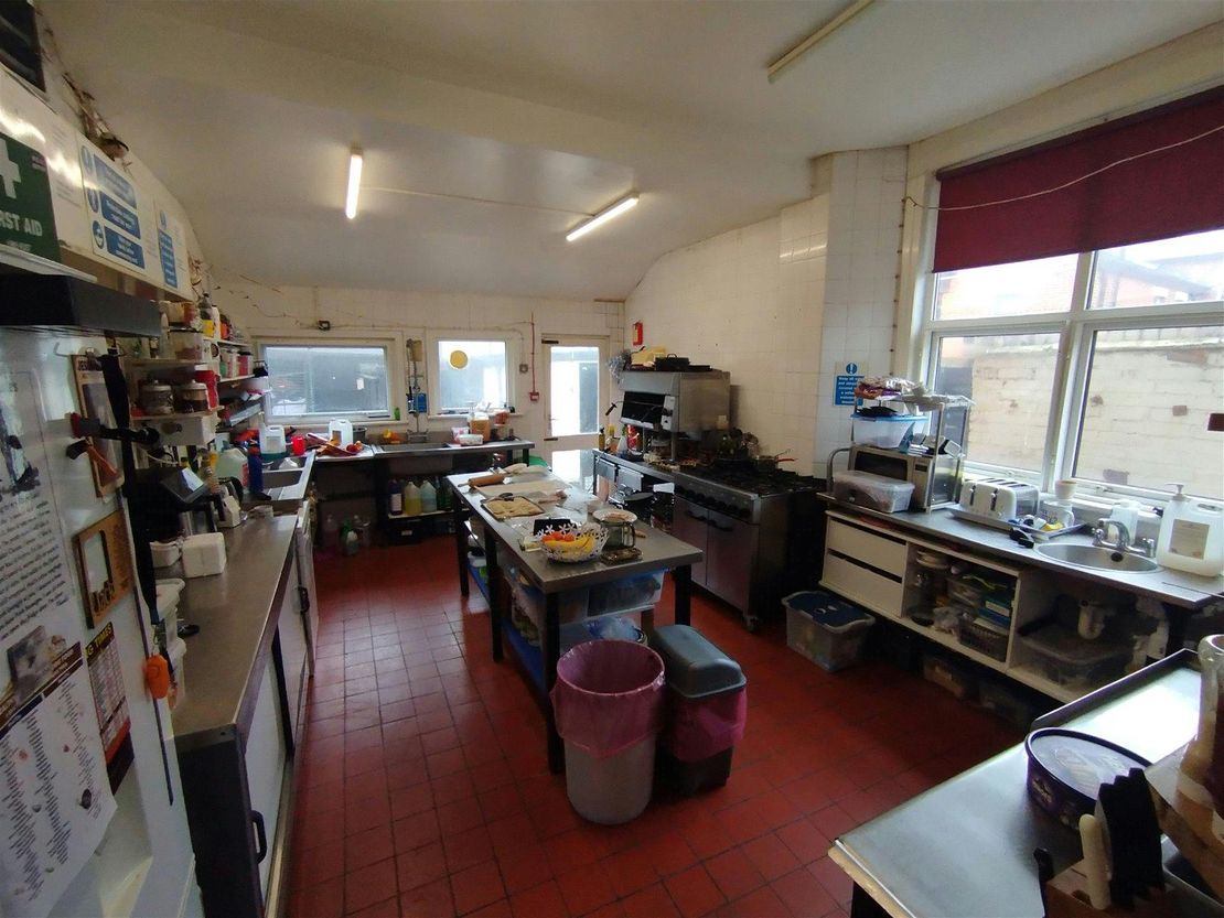 4, Grosvenor Road, Westcliff-on-Sea, SS0 8EN