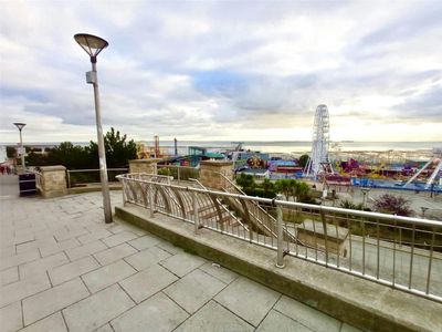 Property Image for 9, Pier Hill, The Palace, SS1 2AJ