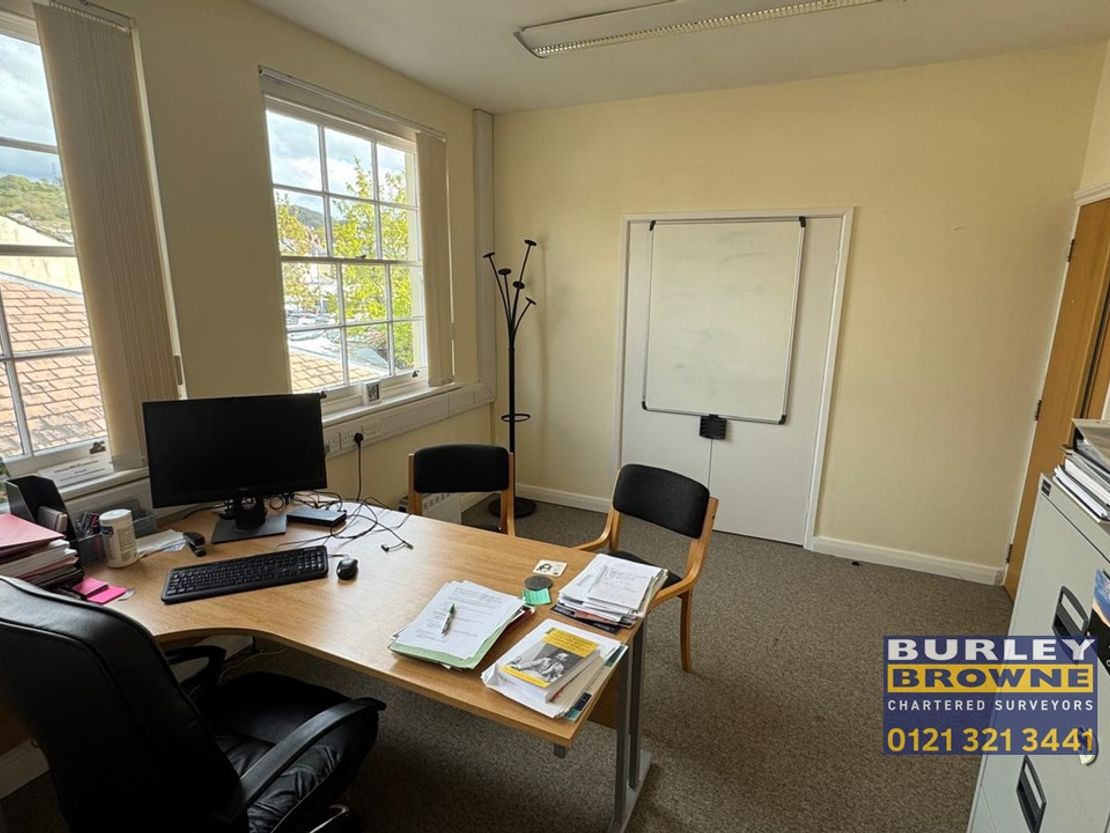 First Floor Offices Agricultural House, 32 Cambrian Place, Carmarthen, Carmarthenshire, SA31 1QG