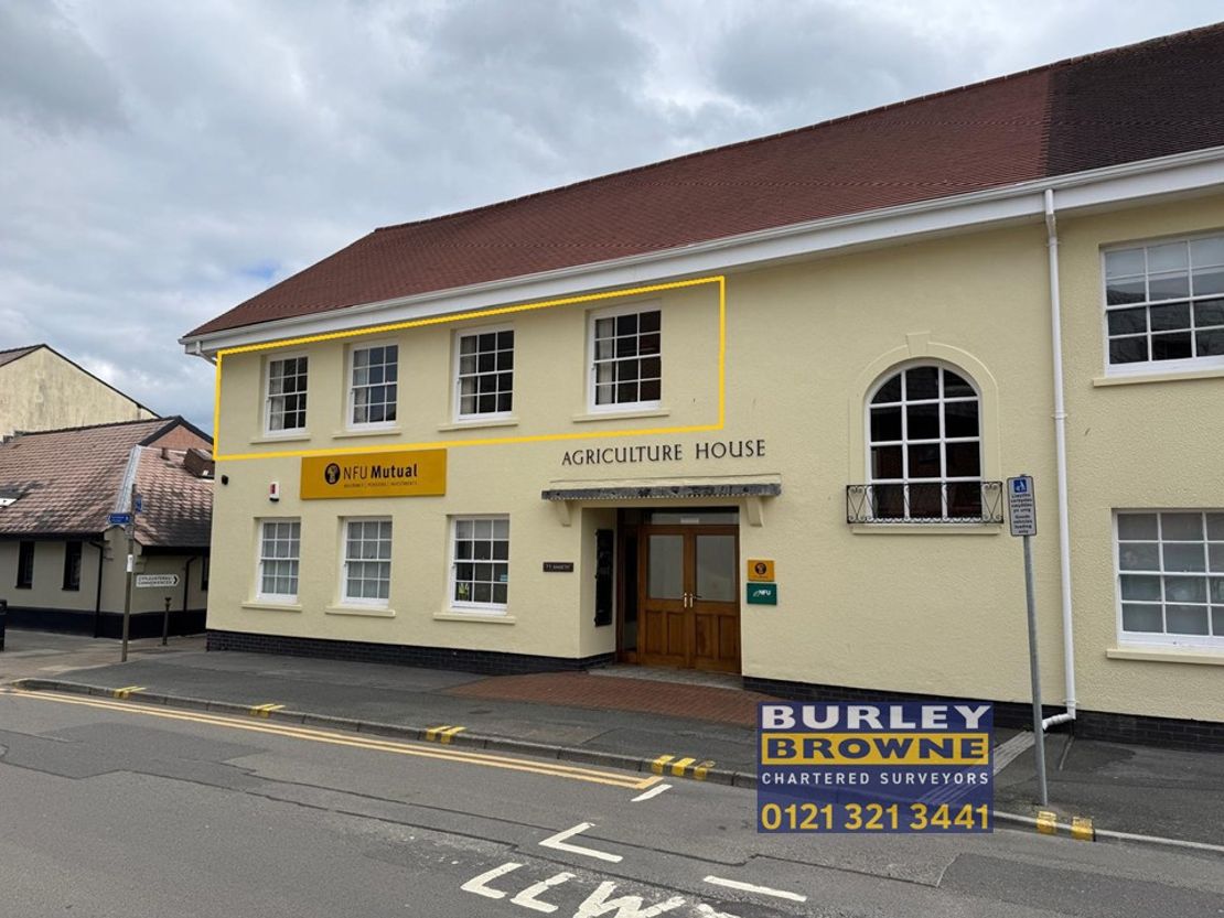 First Floor Offices Agricultural House, 32 Cambrian Place, Carmarthen, Carmarthenshire, SA31 1QG