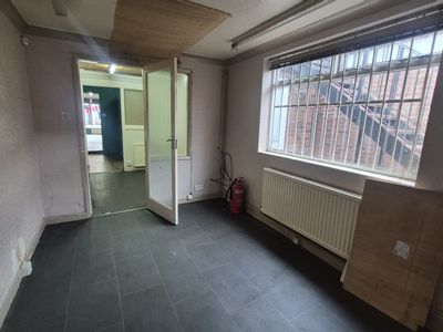 Property Image for 109 Chanterlands Avenue, Hull, East Yorkshire, HU5 3TG