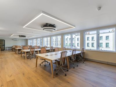 Property Image for 192 Vauxhall Bridge Rd, London SW1V 1DX