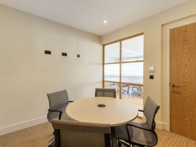 Property Image for 192 Vauxhall Bridge Rd, London SW1V 1DX