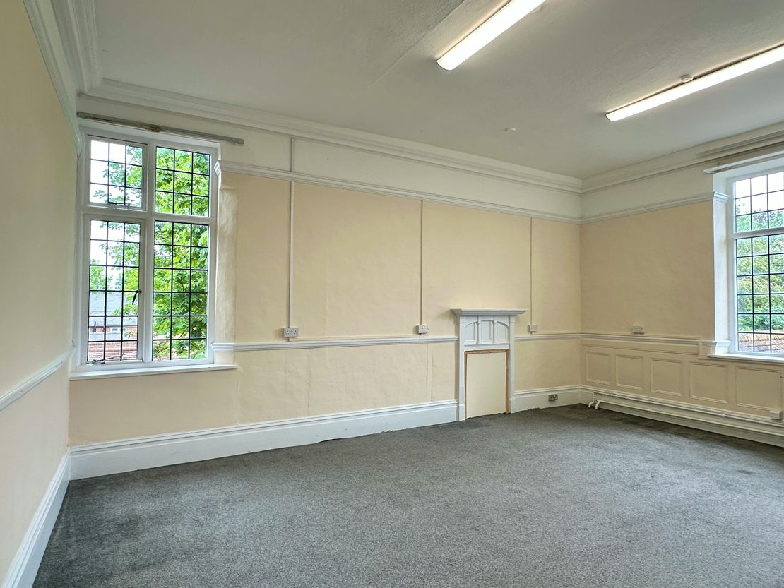 Chews House, High Street South, Dunstable, LU6 3SF