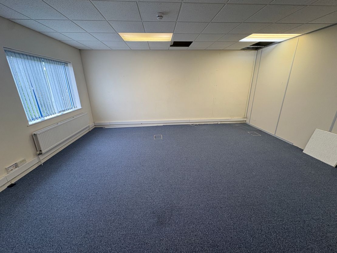 10 West Links, Tollgate, Chandler's Ford, Eastleigh, Hampshire, SO53 3TG