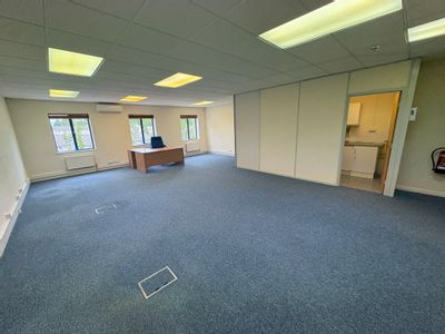 Property Image for 10 West Links, Tollgate, Chandler's Ford, Eastleigh, Hampshire, SO53 3TG