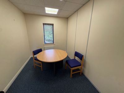 Property Image for 10 West Links, Tollgate, Chandler's Ford, Eastleigh, Hampshire, SO53 3TG
