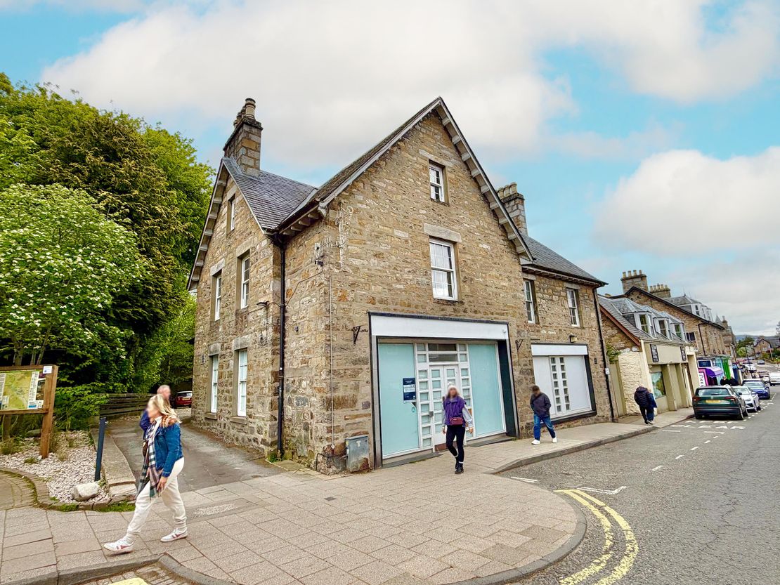 76, Atholl Road, Pitlochry, PH16 5BN