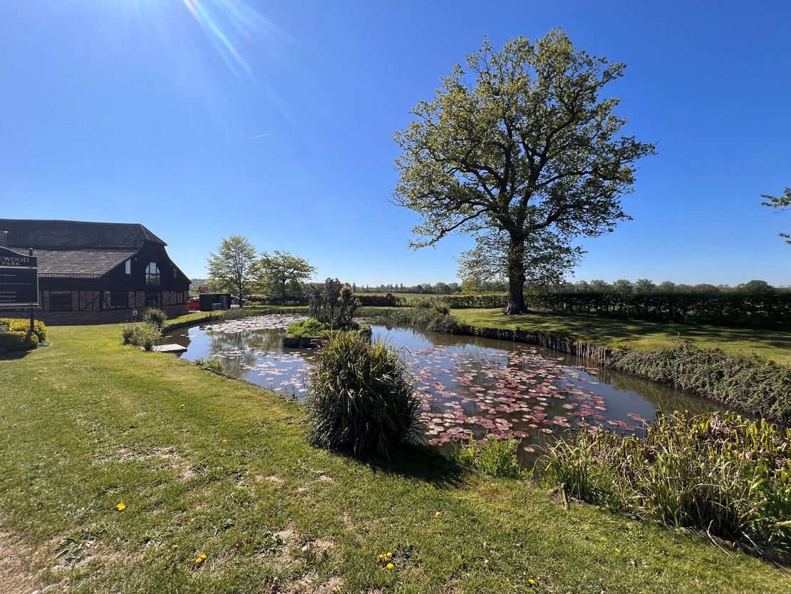 Sussex Barn Ashridgewood Pl, Warren House Rd, Wokingham RG40 5BS