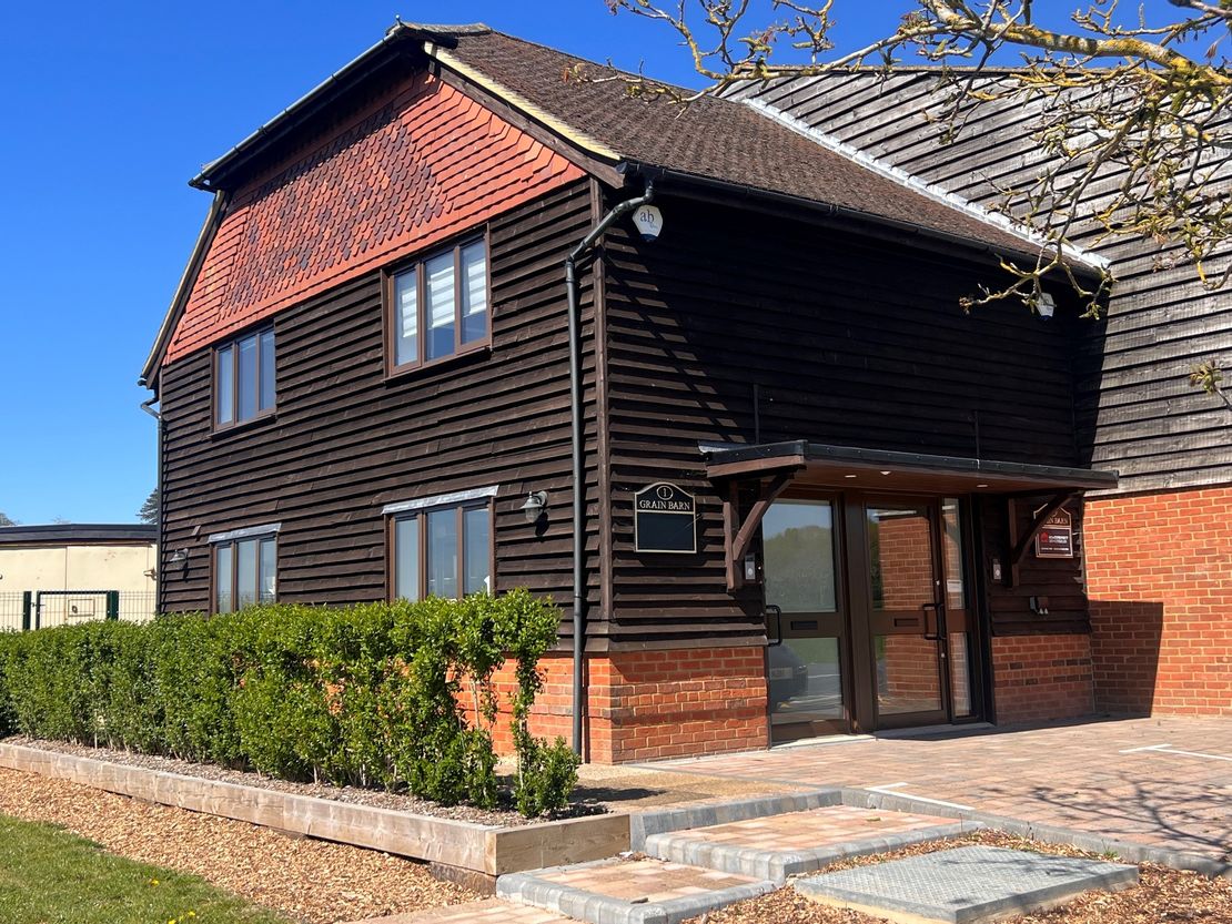 1 Grain Barn, Ashridgewood Pl, Wokingham RG40