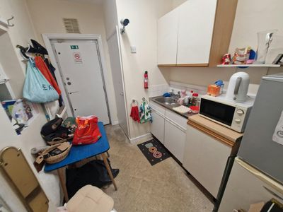 Property Image for Ground Floor, 107 High Street, Cosham, Portsmouth, PO6 3BB
