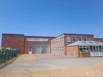 Property Image for 21 Sundon Industrial Estate, Dencora Way, Luton, Bedfordshire, LU3 3HP