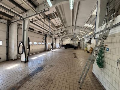 Property Image for Former Barnards VW Dealership, Station Road, Stowmarket, Suffolk, IP14 1EP