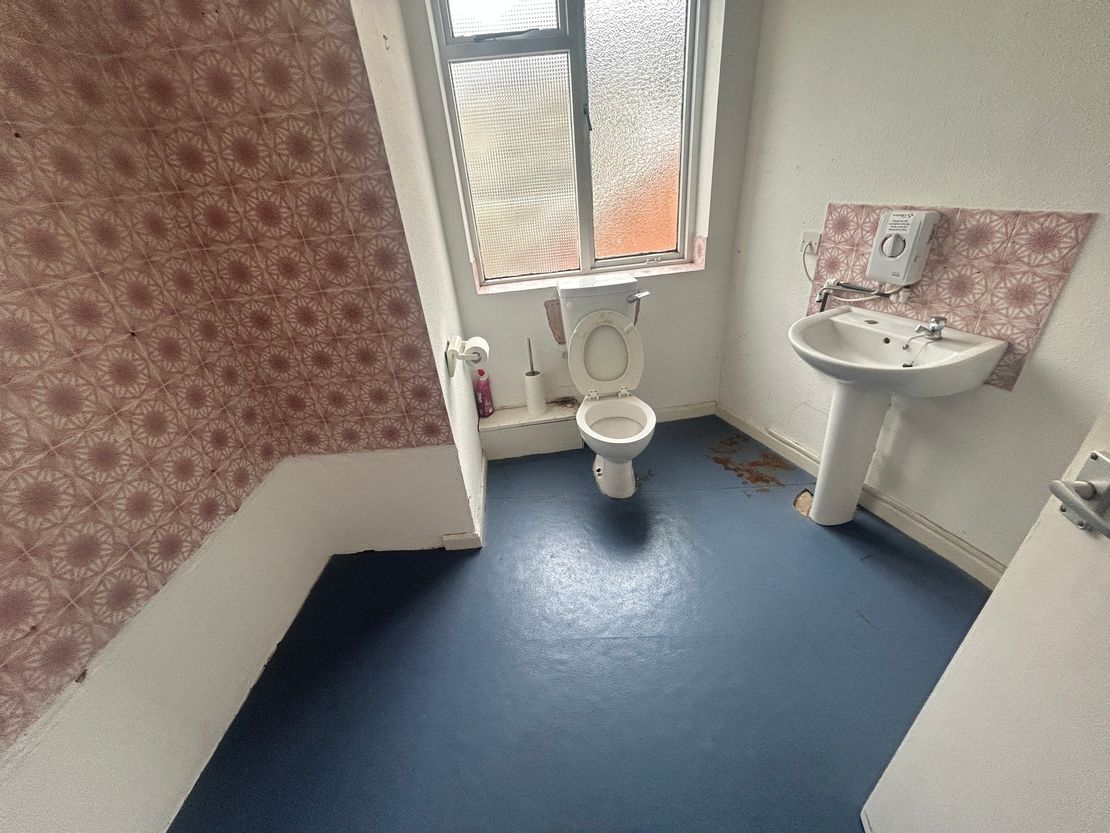 1 Station Road, Clevedon, BS21 6NH