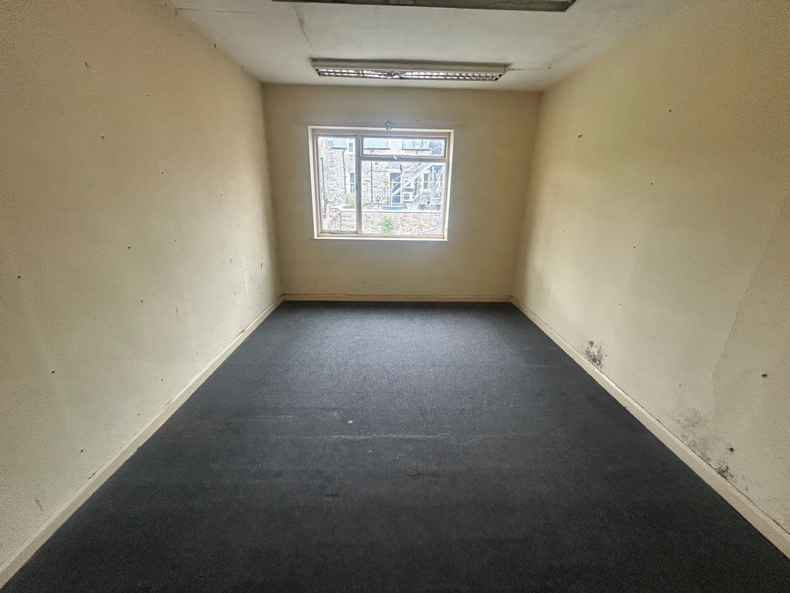 1 Station Road, Clevedon, BS21 6NH