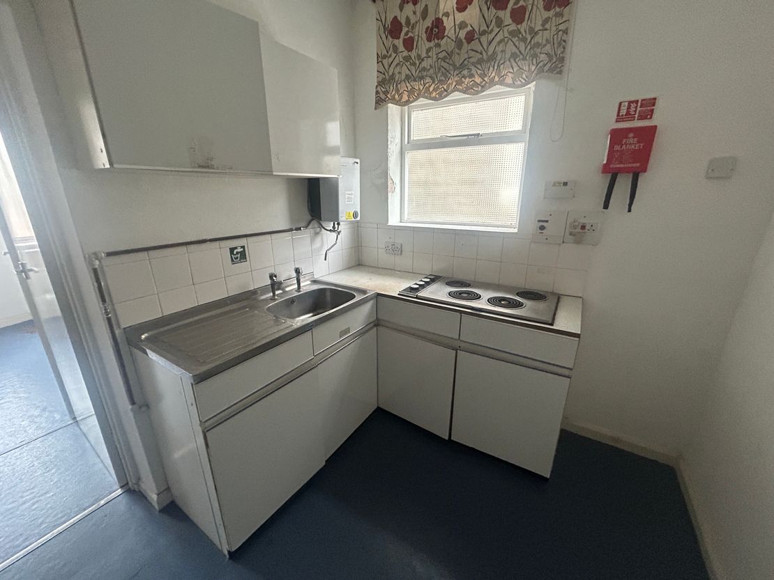 1 Station Road, Clevedon, BS21 6NH