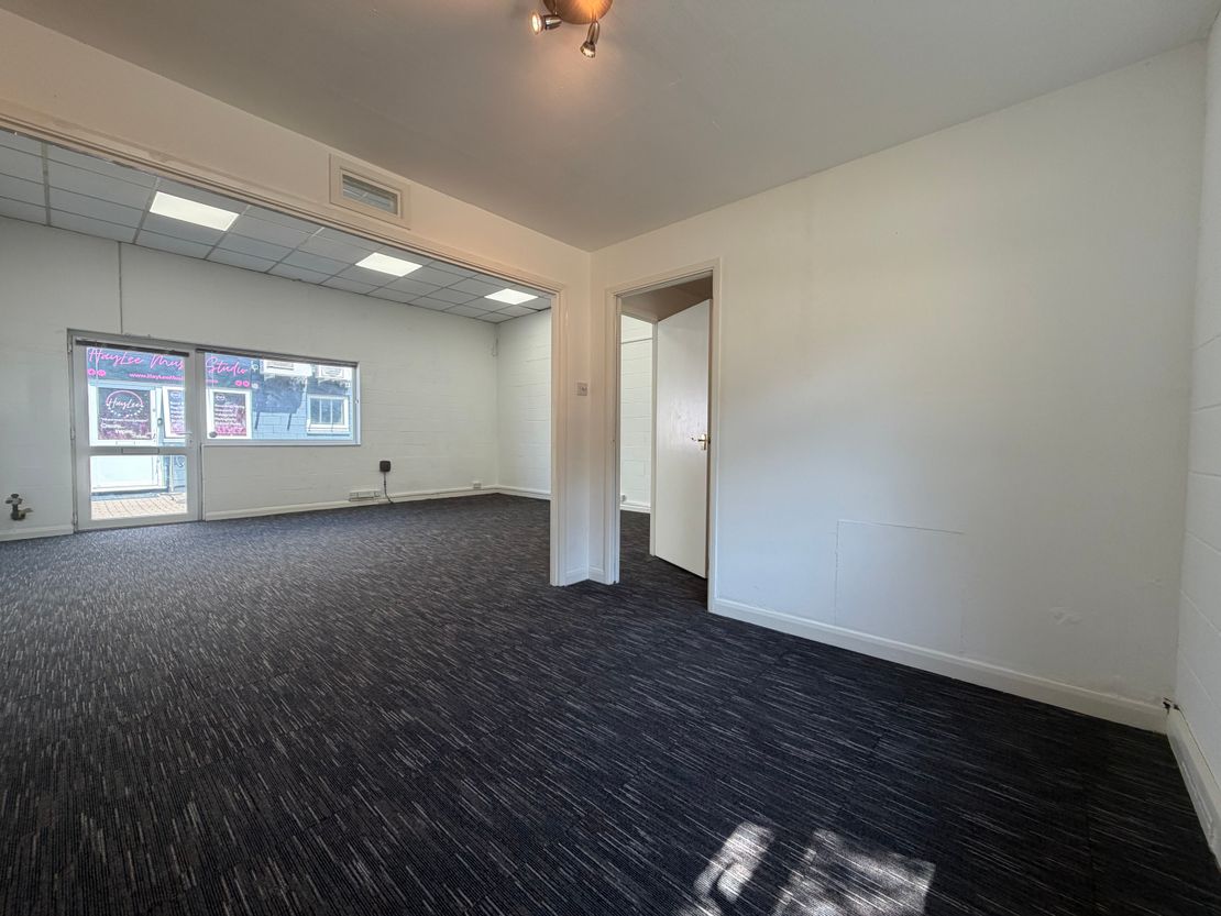 B5 Smeed Dean Centre, Castle Road, Eurolink, Sittingbourne, Kent, ME10 3EW
