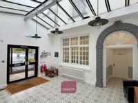Property Image for 3 The Grove, Peache Way, Bramcote, Nottingham, Nottinghamshire, NG9 3DX