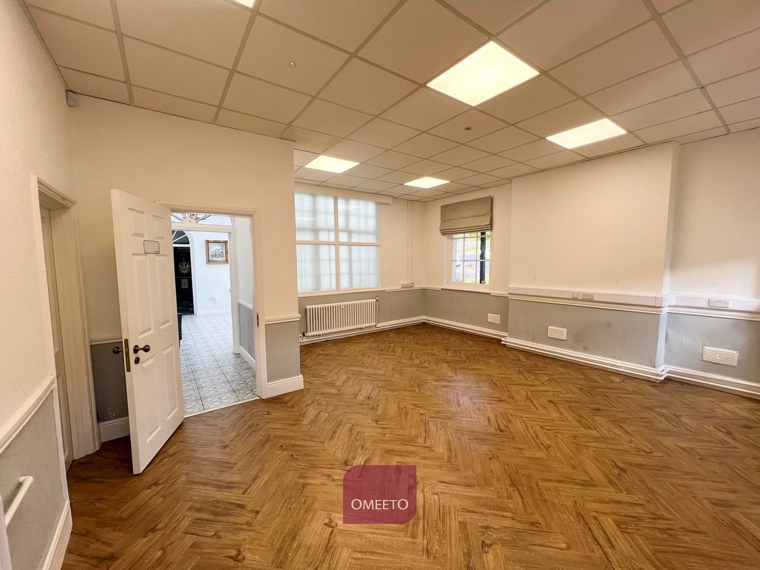 3 The Grove, Peache Way, Bramcote, Nottingham, Nottinghamshire, NG9 3DX