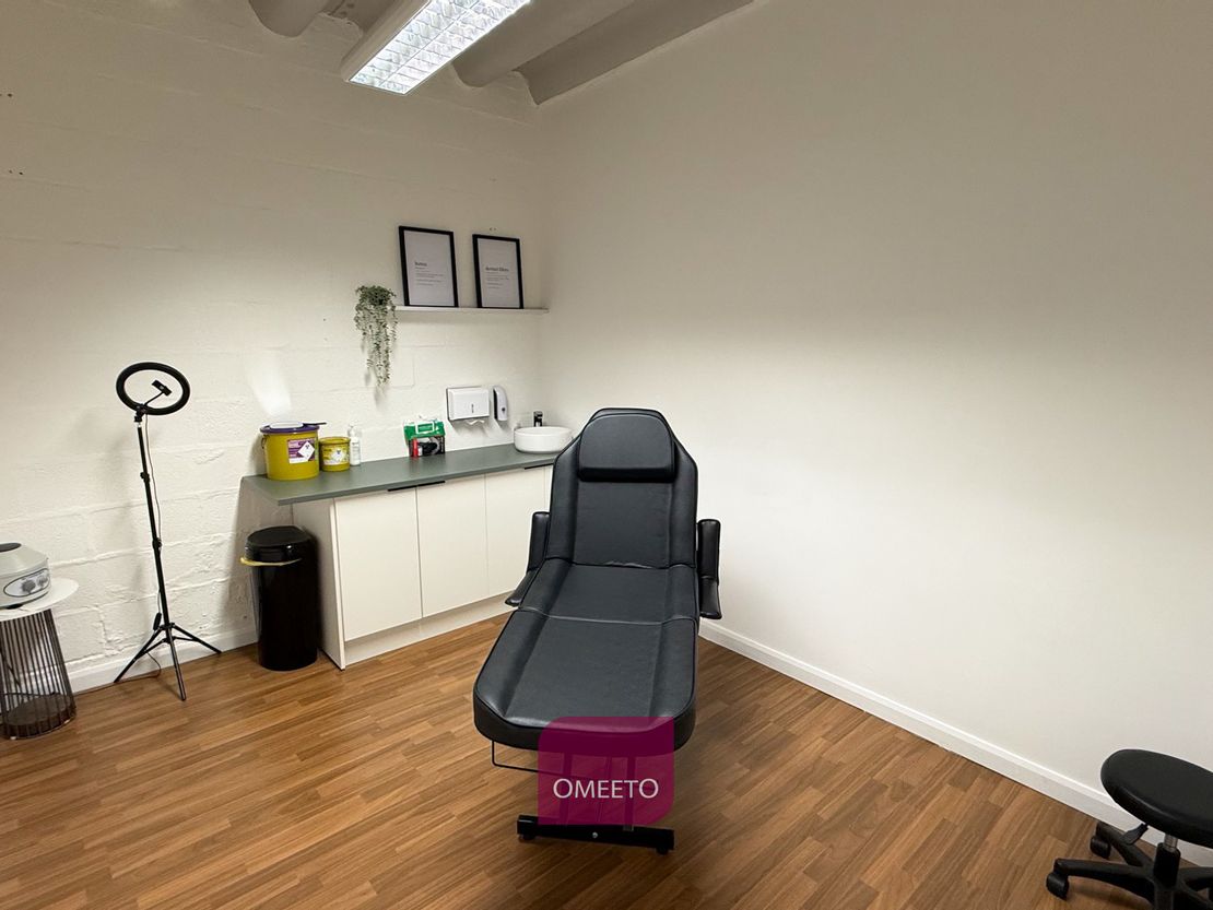 17 Derwent Business Centre, Clarke Street, Derby, Derbyshire, DE1 2BU