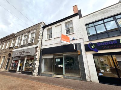 Property Image for 102 High Street, Kings Lynn, Norfolk, PE30 1BW