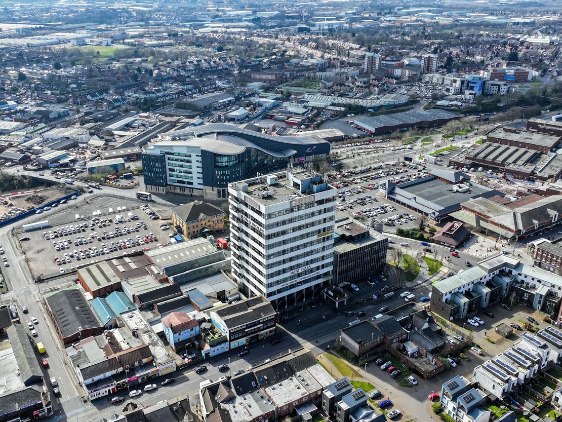 West Plaza, 144 High Street, West Bromwich, B70 6JJ