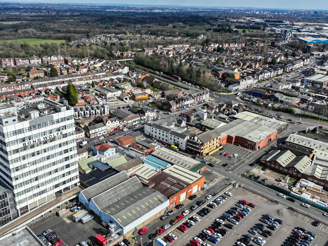 West Plaza, 144 High Street, West Bromwich, B70 6JJ