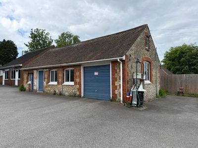 Property Image for Farleigh Forge Garage, Lower Road, East Farleigh, Maidstone, Kent, ME15 0JS