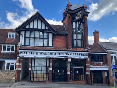 Property Image for 7-9, West Street, Lewes, East Sussex, BN7 2NJ