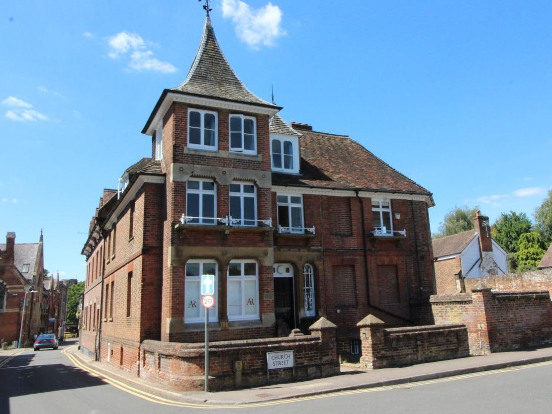 Stafford House, 16 East Street, Tonbridge, TN9 1HG