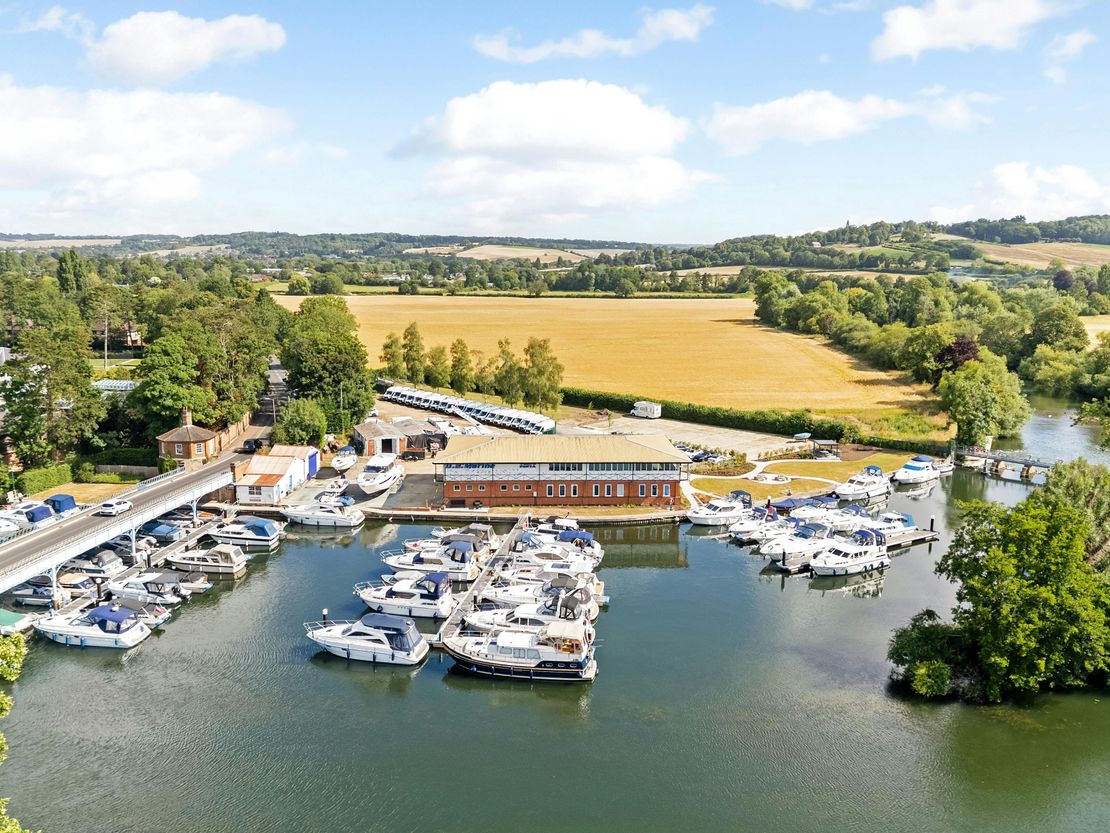 First Floor, Marine House, Sutton Road, Cookham Bridge, SL6 9SN