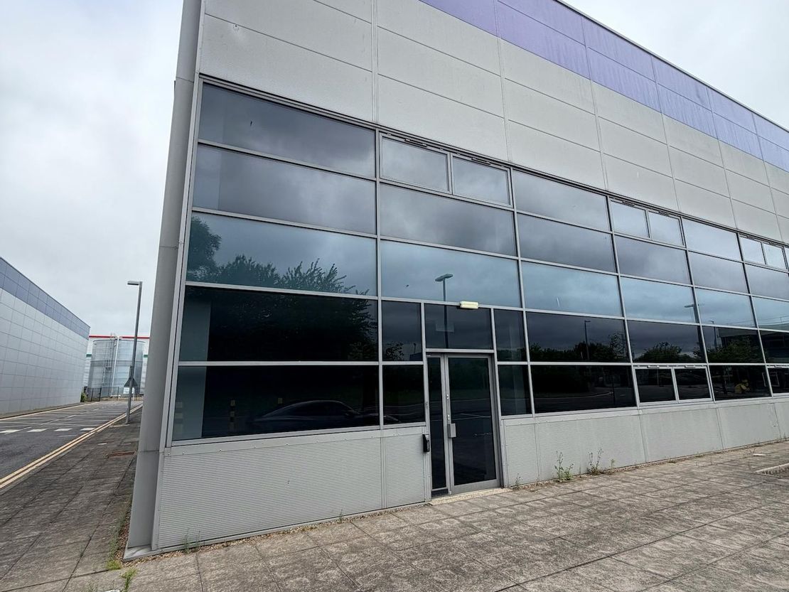 Unit 1 Horizon Point, Swallowdale Lane, Hemel Hempstead, HP2 7FZ