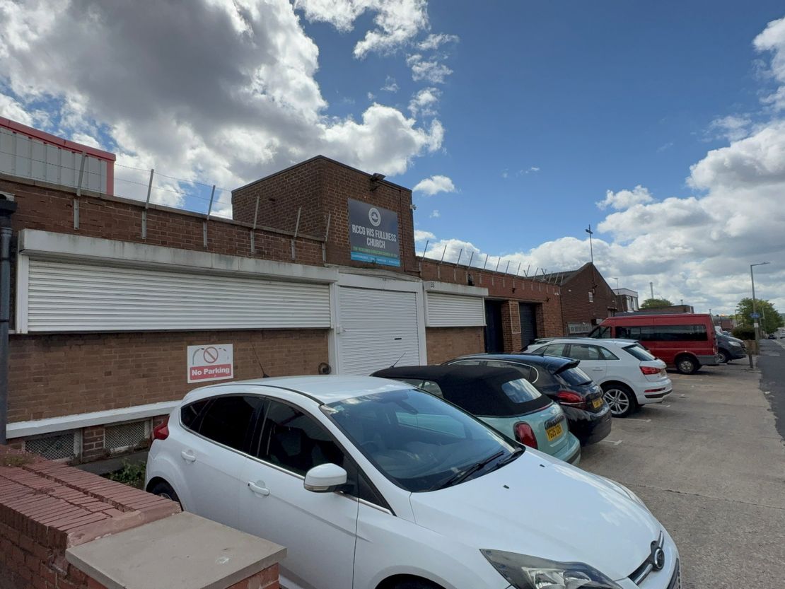 26 Lyng Lane, West Bromwich B70 7RP