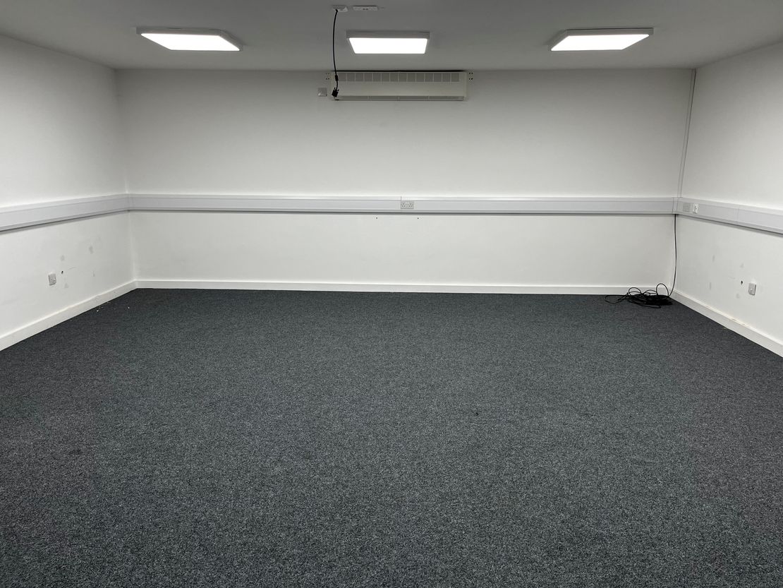 Somers Road, Rugby, Warwickshire, CV22 7DH