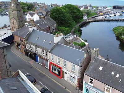 Property Image for 11 Bridge Street, Girvan, South Ayrshire, KA26 9HH