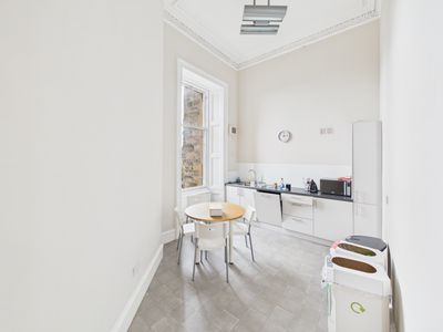 Property Image for First Floor, 22 Drumsheugh Gardens, Edinburgh, City Of Edinburgh, EH3 7RN