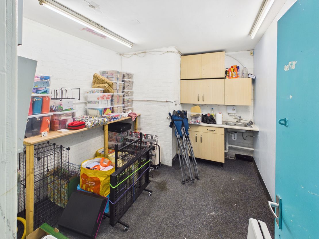 Unit 1 208 Western Road, Kilmarnock, Ayrshire, KA3 1NJ