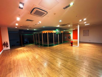 Property Image for Unit SU51-52, 50 The Mall, Golden Square Shopping Centre, Warrington, Cheshire, WA1 1QE