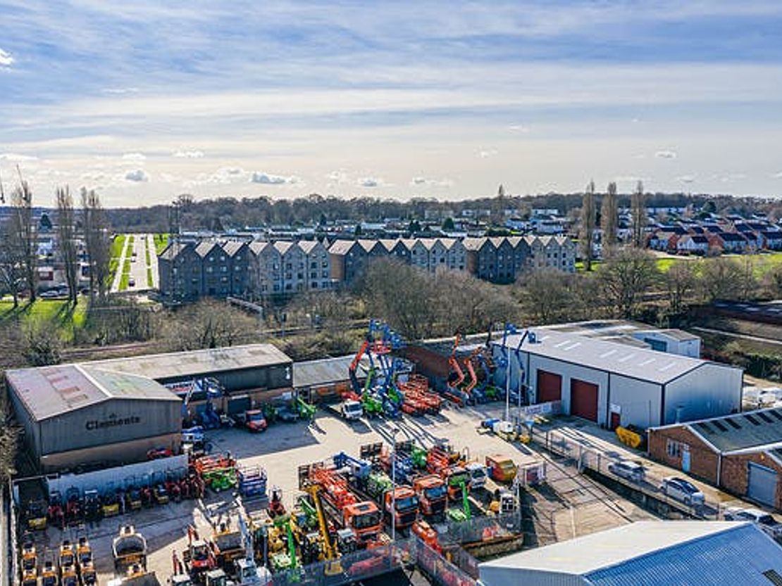 West Park Trade Centre, Coventry, Coventry, CV4 9UT