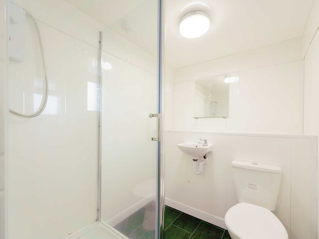 15-21 Woodside Street